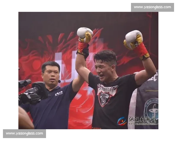 凯文兰德尔曼对决菲多的力量巅峰与历史性一战回顾传奇格斗赛场经典瞬间