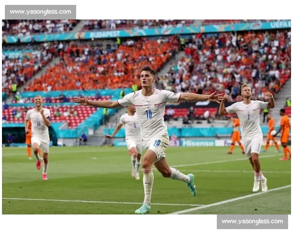 西班牙对阵捷克欧洲杯强强对话焦点之战前瞻技战术博弈与晋级前景